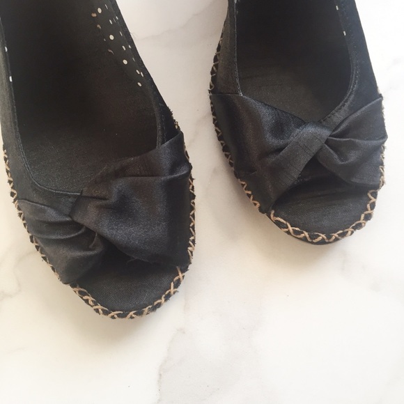 Seychelles Singapore black peep toe wedge sandals - Picture 3 of 6